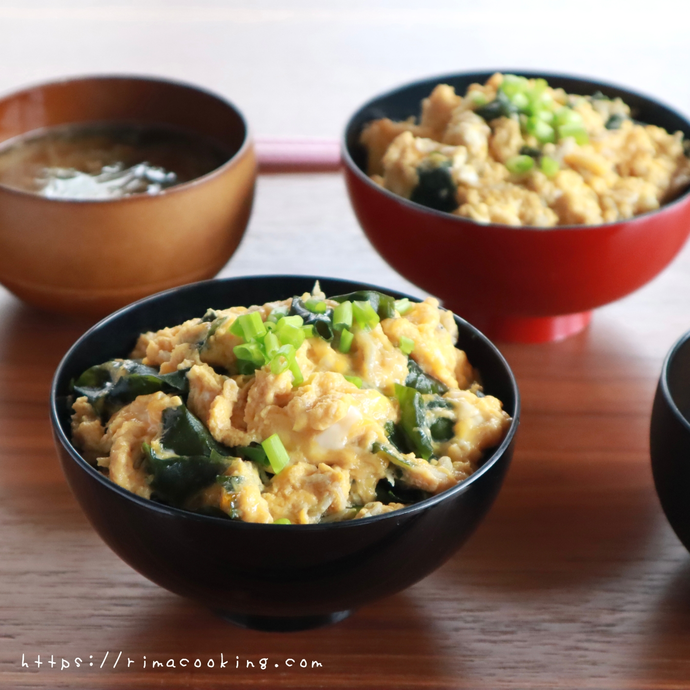 しらすとワカメのたまご丼