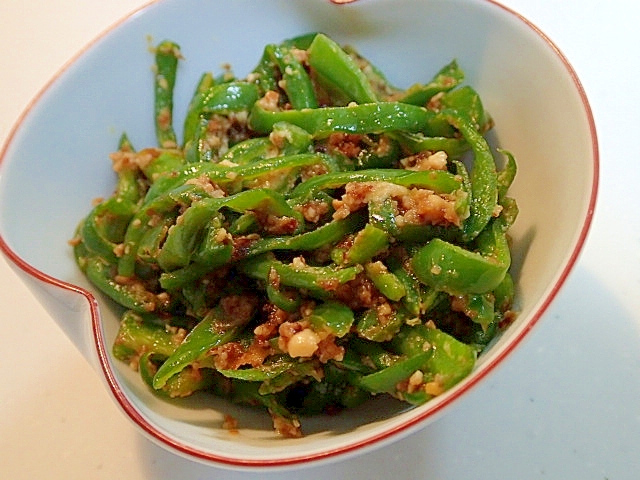 ピーマンと豆腐の甘辛味噌マヨ炒め♪