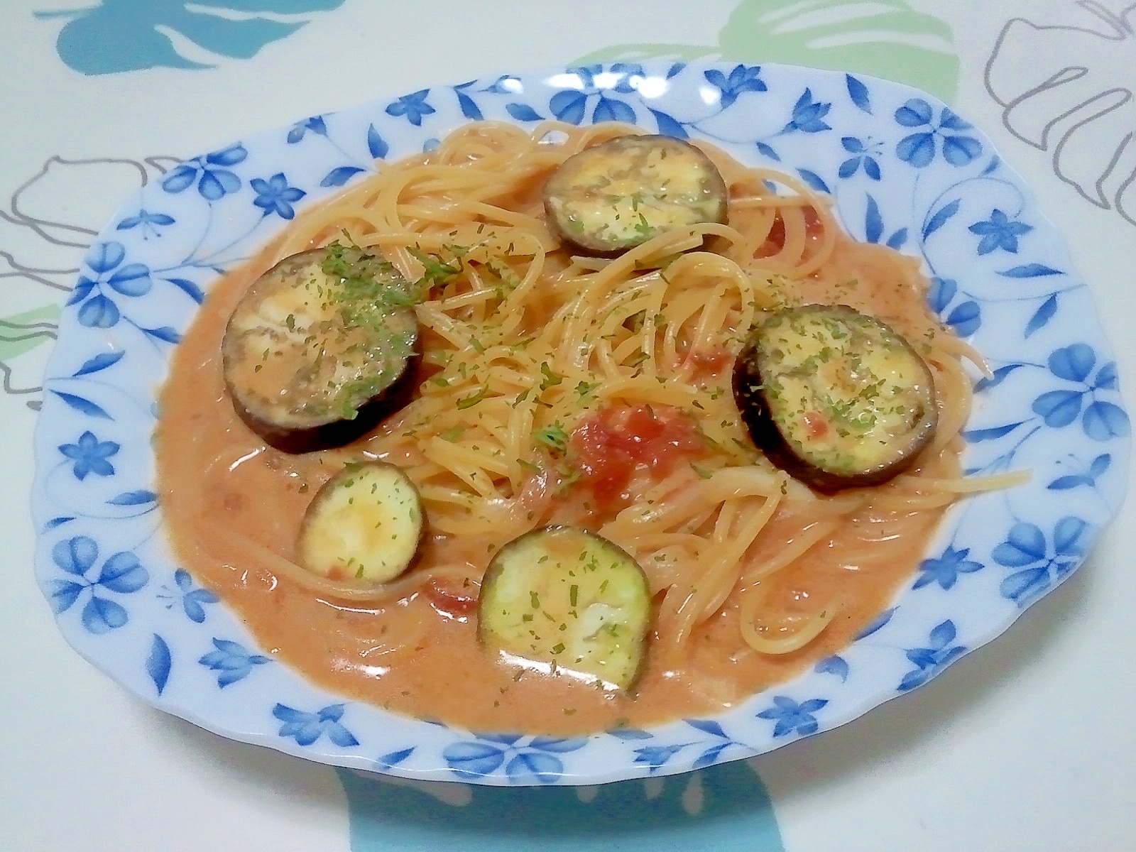 ヘルシー♪茄子のトマトクリーム風パスタ＋＋ レシピ・作り方 by aoi++