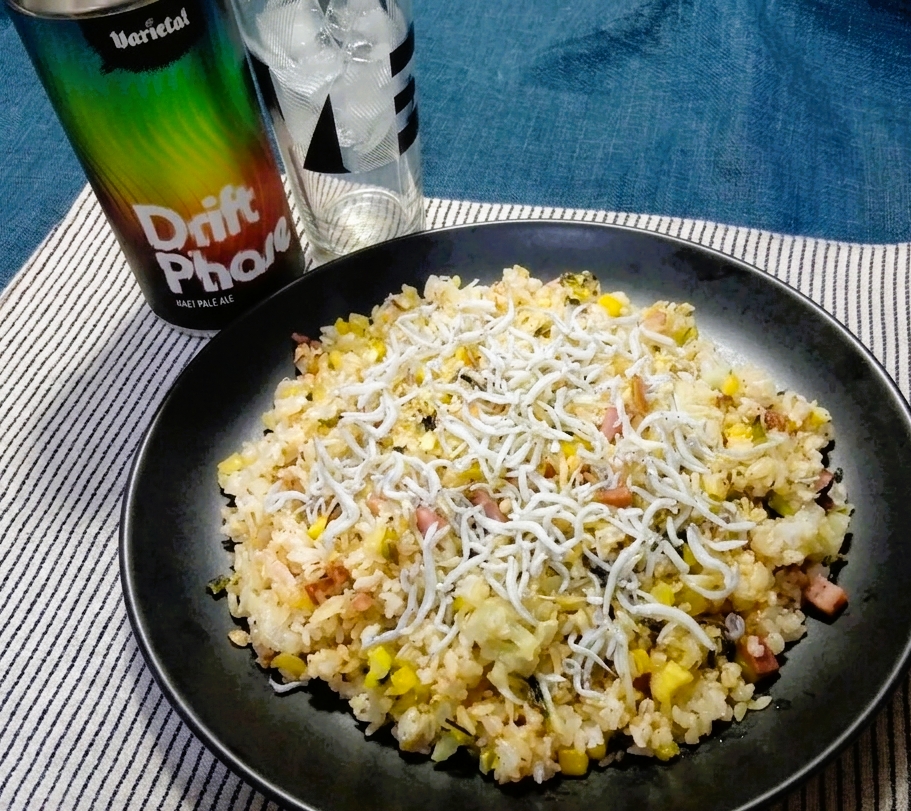 この組合せ、旨っ！沢庵＋ベーコン＋しらすの焼きメシ