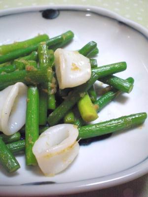 にんにくの芽といかのさっぱり塩炒め レシピ 作り方 By まミィ 楽天レシピ