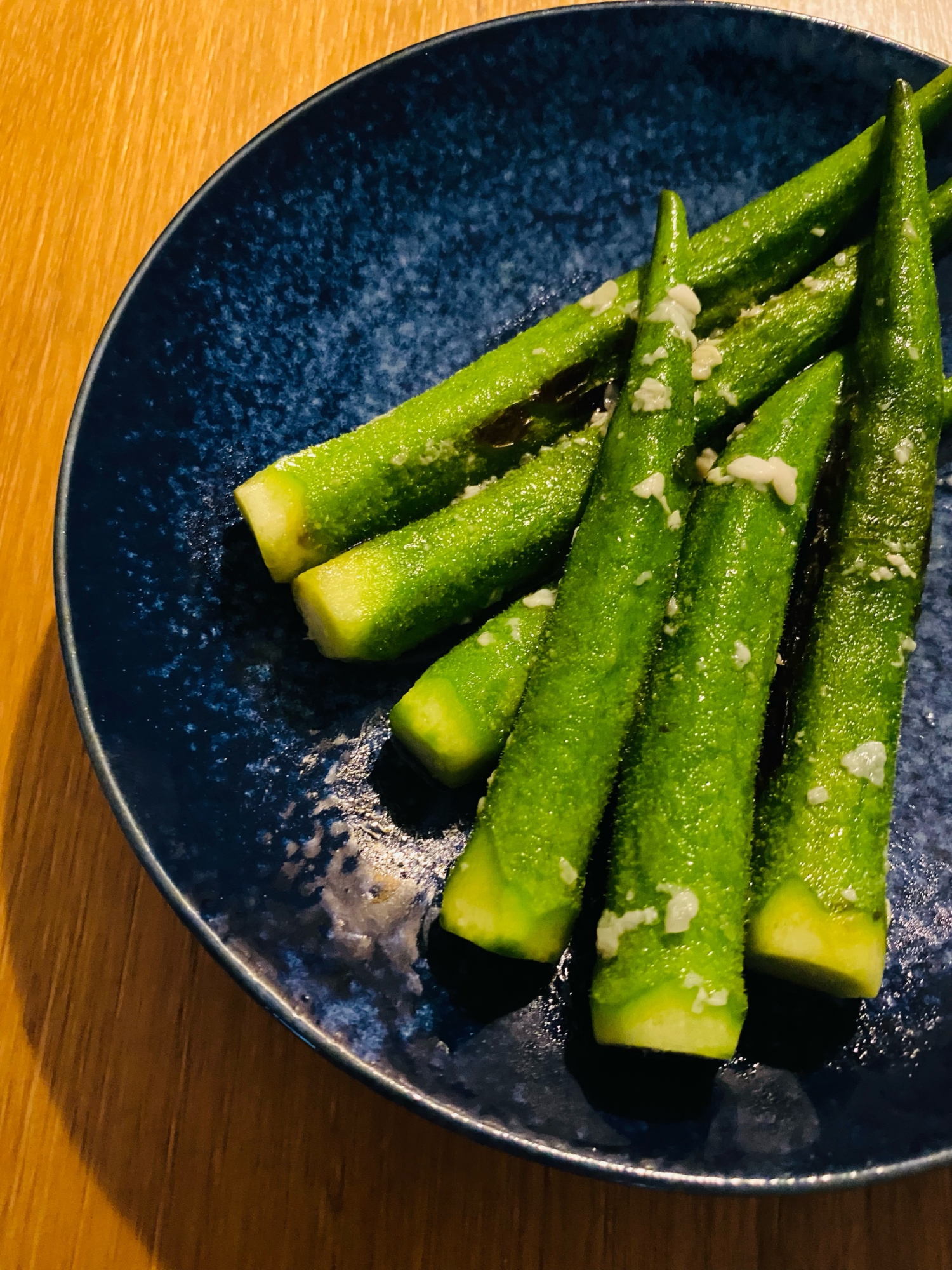 まるごとオクラの塩麹蒸し