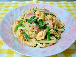 スイチリ味噌で焼きうどん