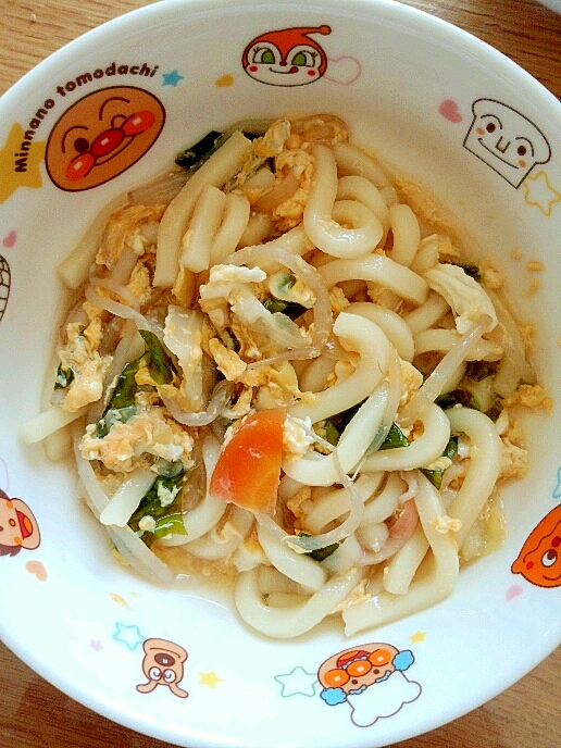 卵と野菜たっぷり☆子供用うどん