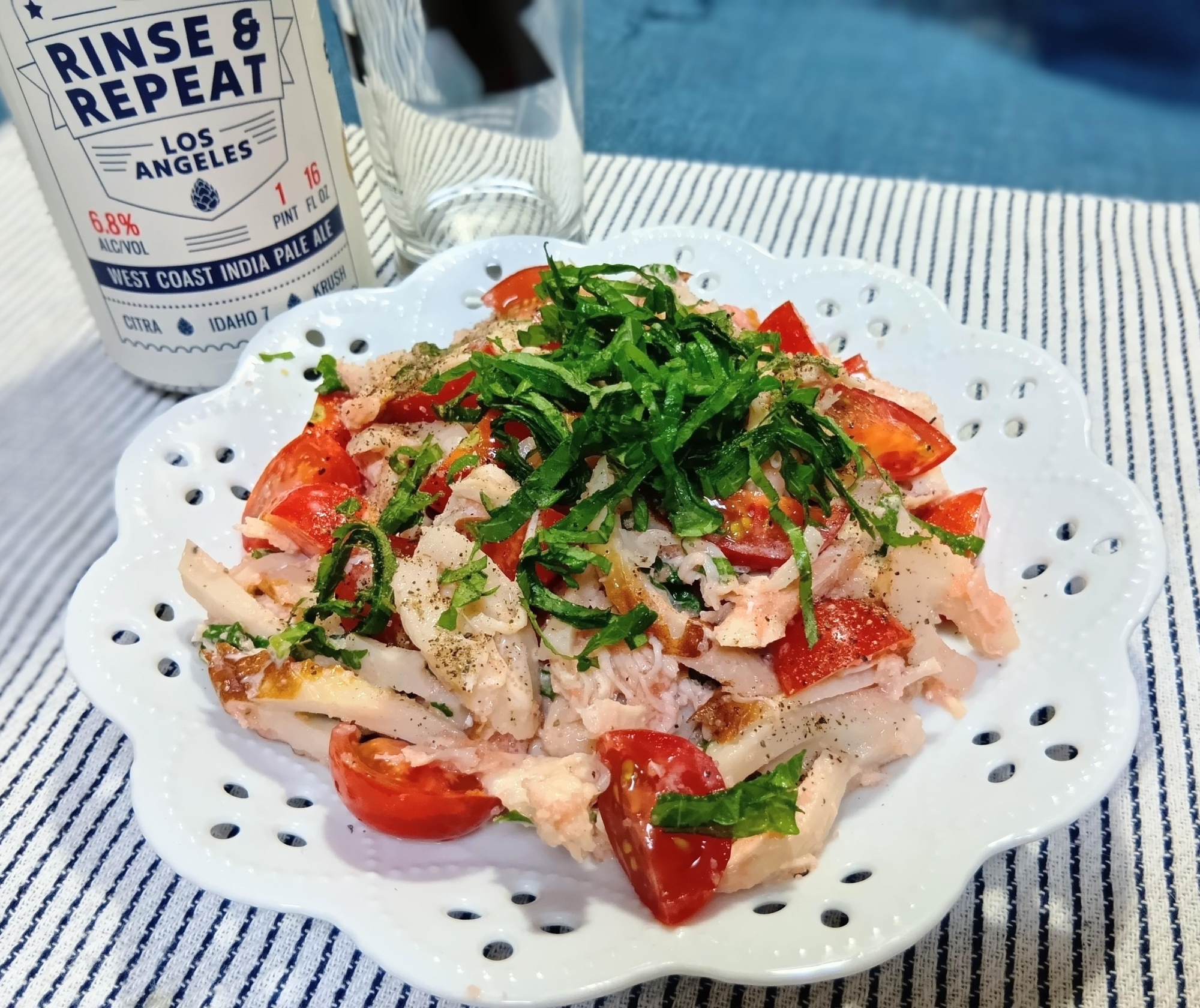 大葉×トマトで彩りUP!ささみと牛蒡の明太マヨ和え