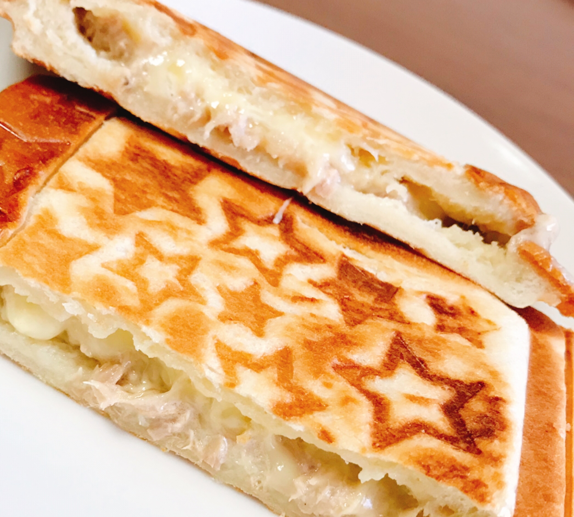 朝食☆ツナマヨチーズのホットサンド