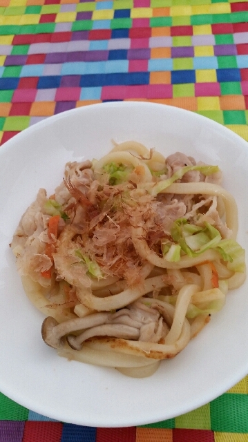 出し香る！幼児の野菜たっぷり焼きうどん