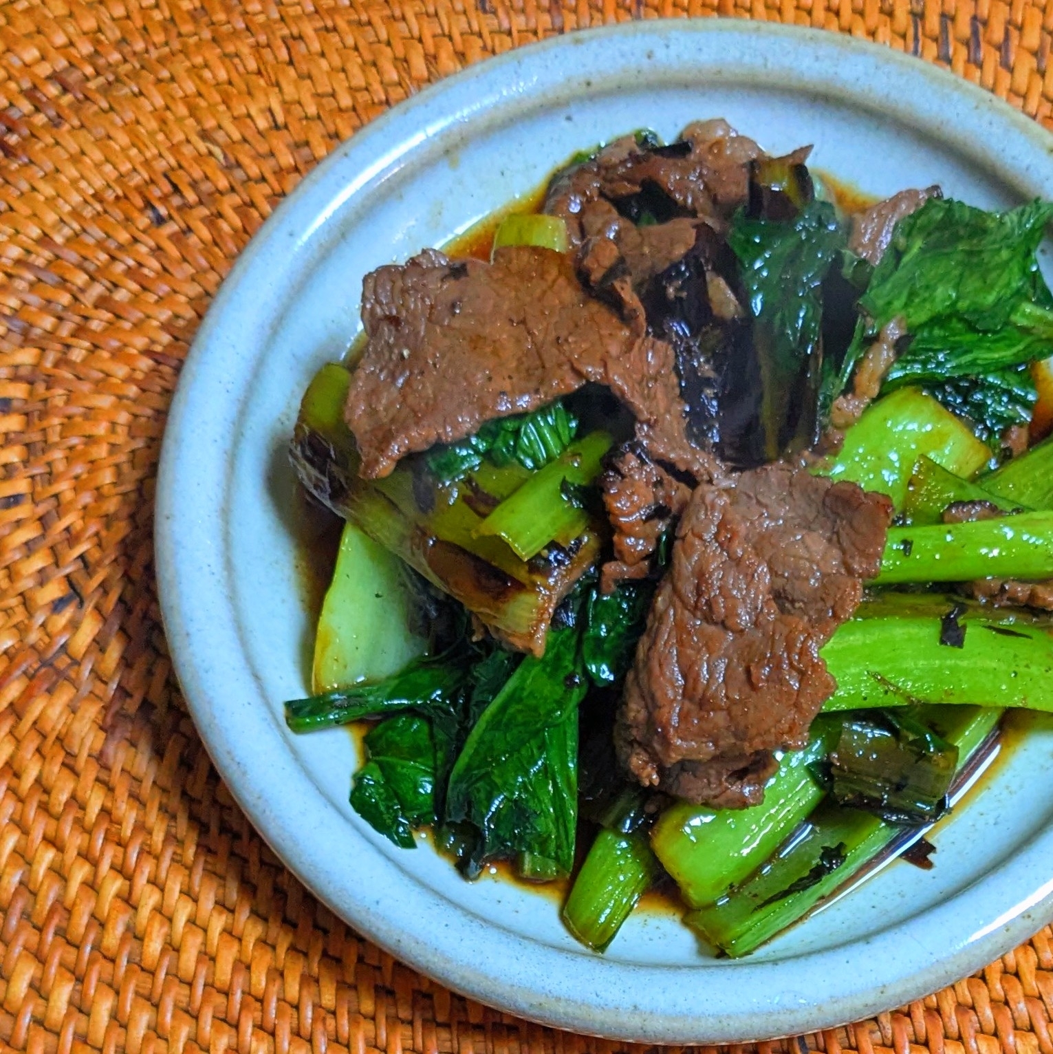 牛肉と小松菜のオイスターソース炒め