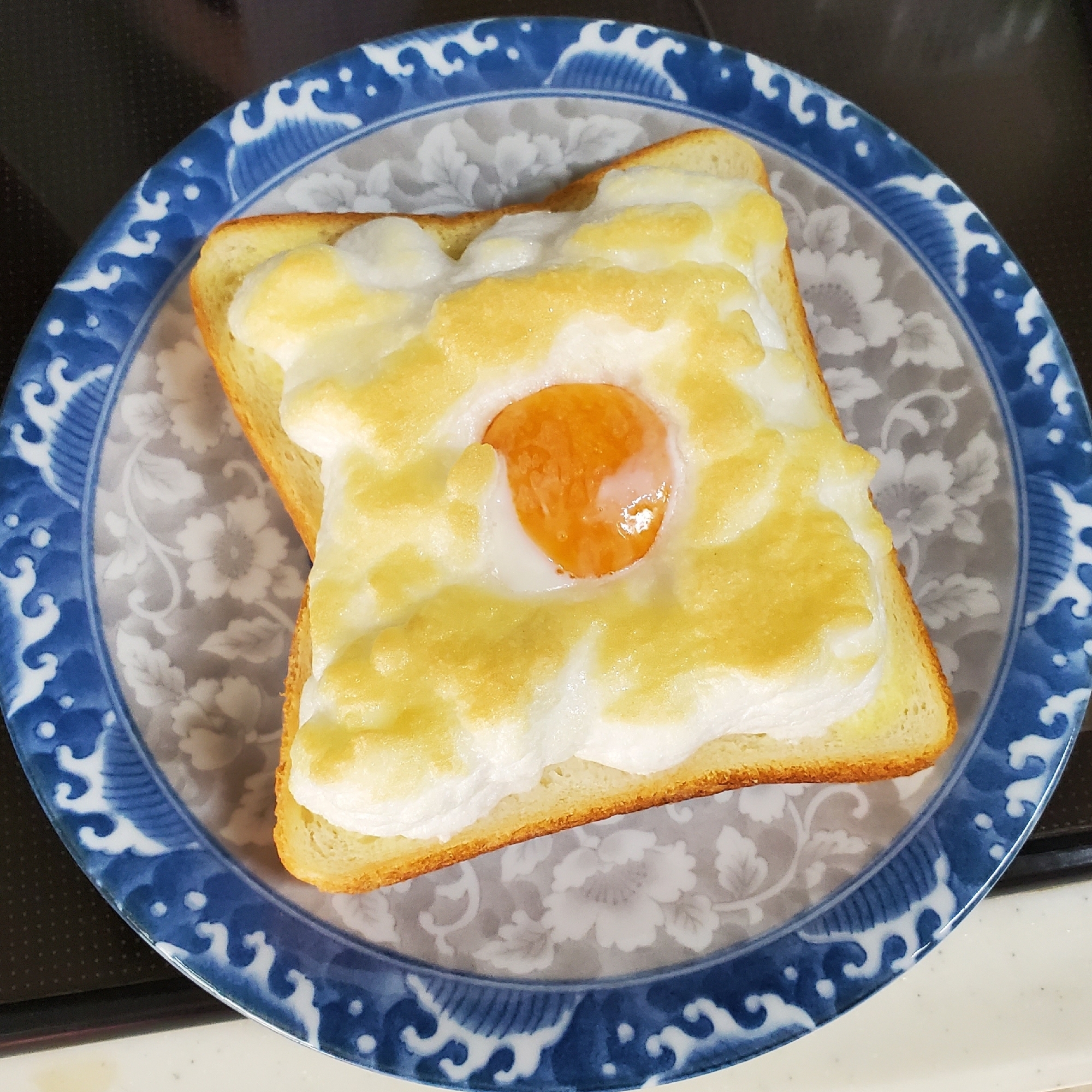 ふわふわメレンゲトースト