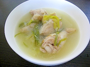 鶏手羽元のスープ
