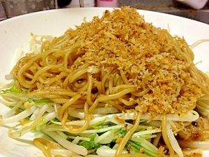 もやしと水菜の焼きそば〜パン粉を添えて〜