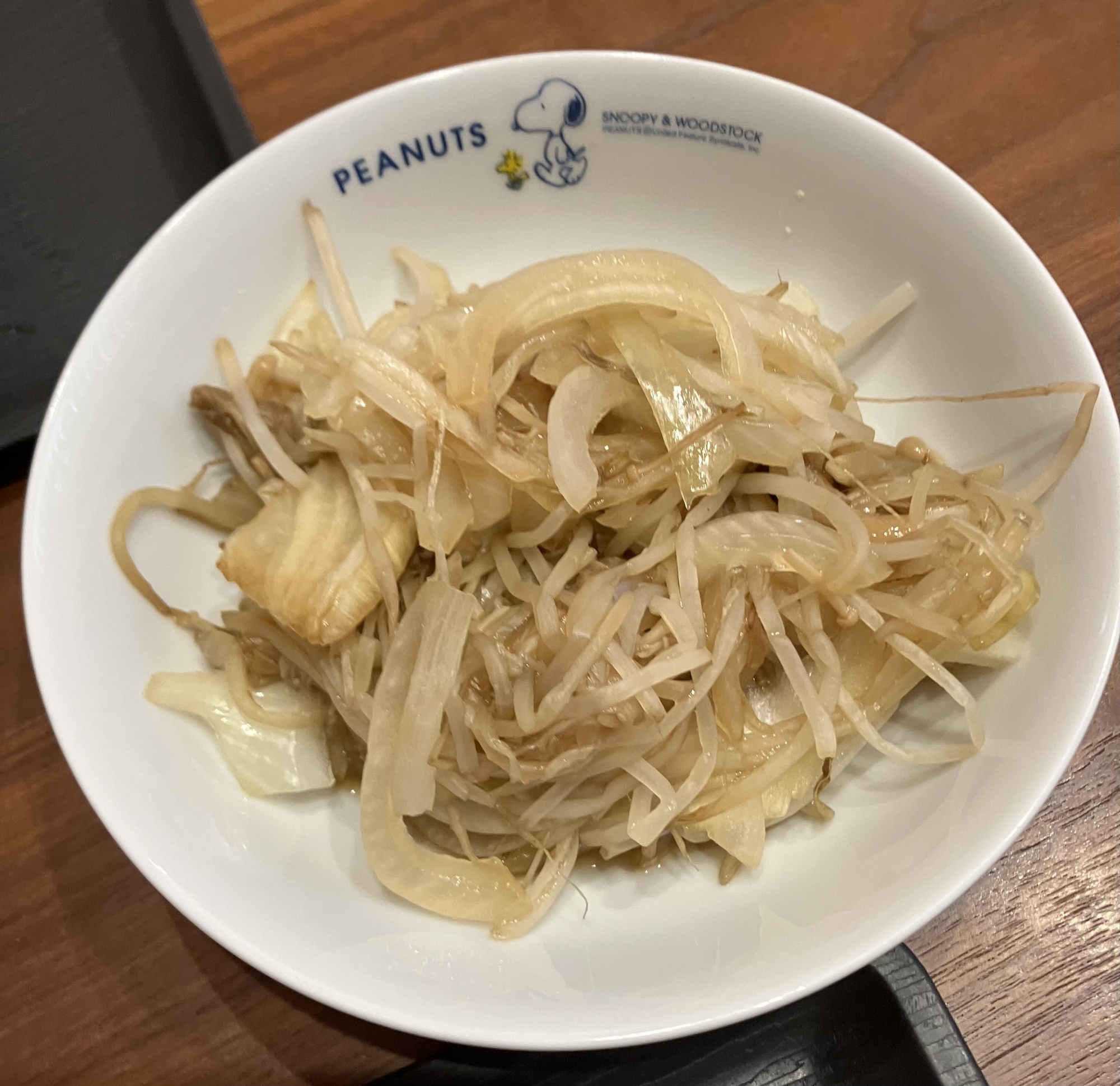 もやしと玉ねぎのソース炒め