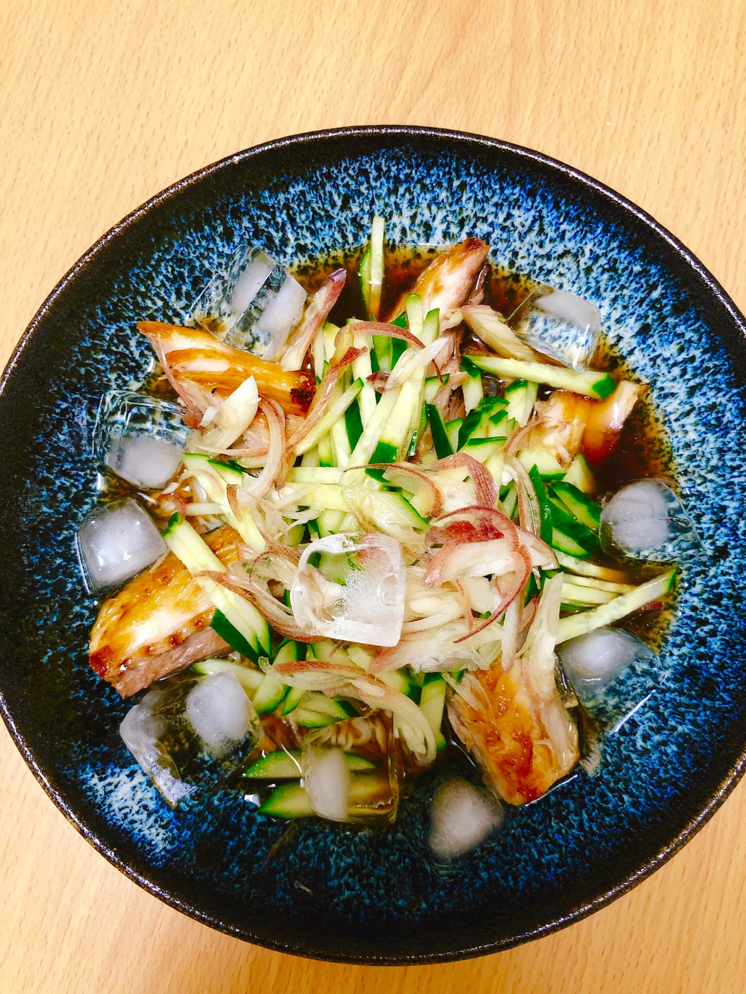 風味豊かな焼きサバぶっかけ冷や素麺