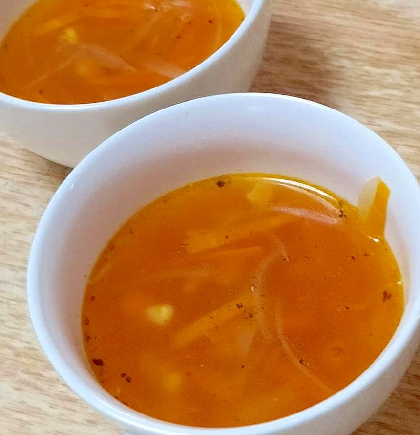 トマトジュースで作るトマトコンソメスープ