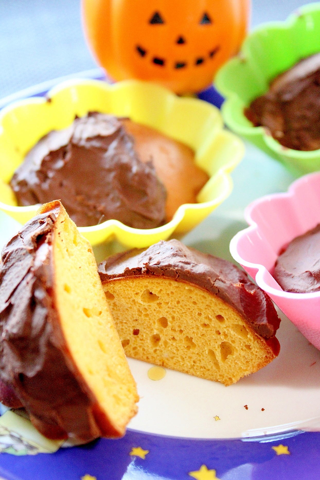 糖質オフ★シナモンチョコとかぼちゃのカップケーキ