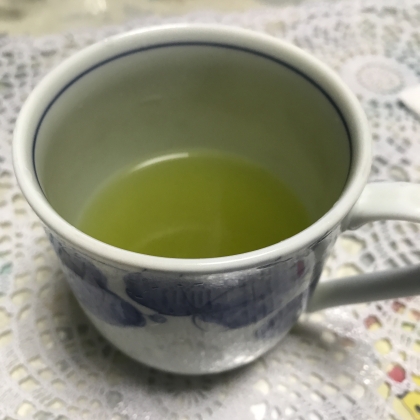 おはようございます。
今日の朝に頂きました。
柚子の香りがして、とても美味しかったです。
緑茶は健康にもいいですね。
ご馳走様でした。