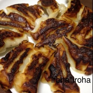 油なしで焼けたぁ ジューシー 餃子の焼き方 レシピ 作り方 By いろはイロハ 楽天レシピ