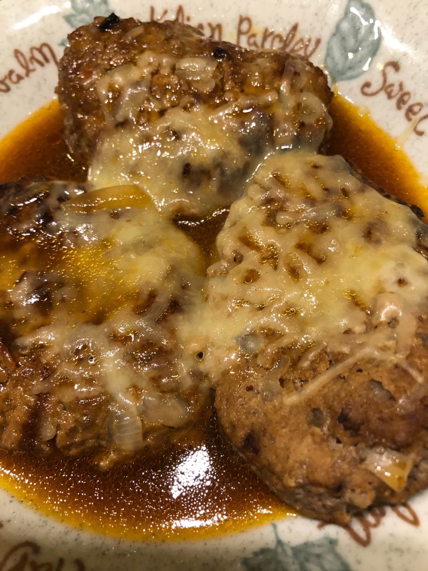 和風ソースたっぷりチーズハンバーグ レシピ 作り方 By めくさん 楽天レシピ