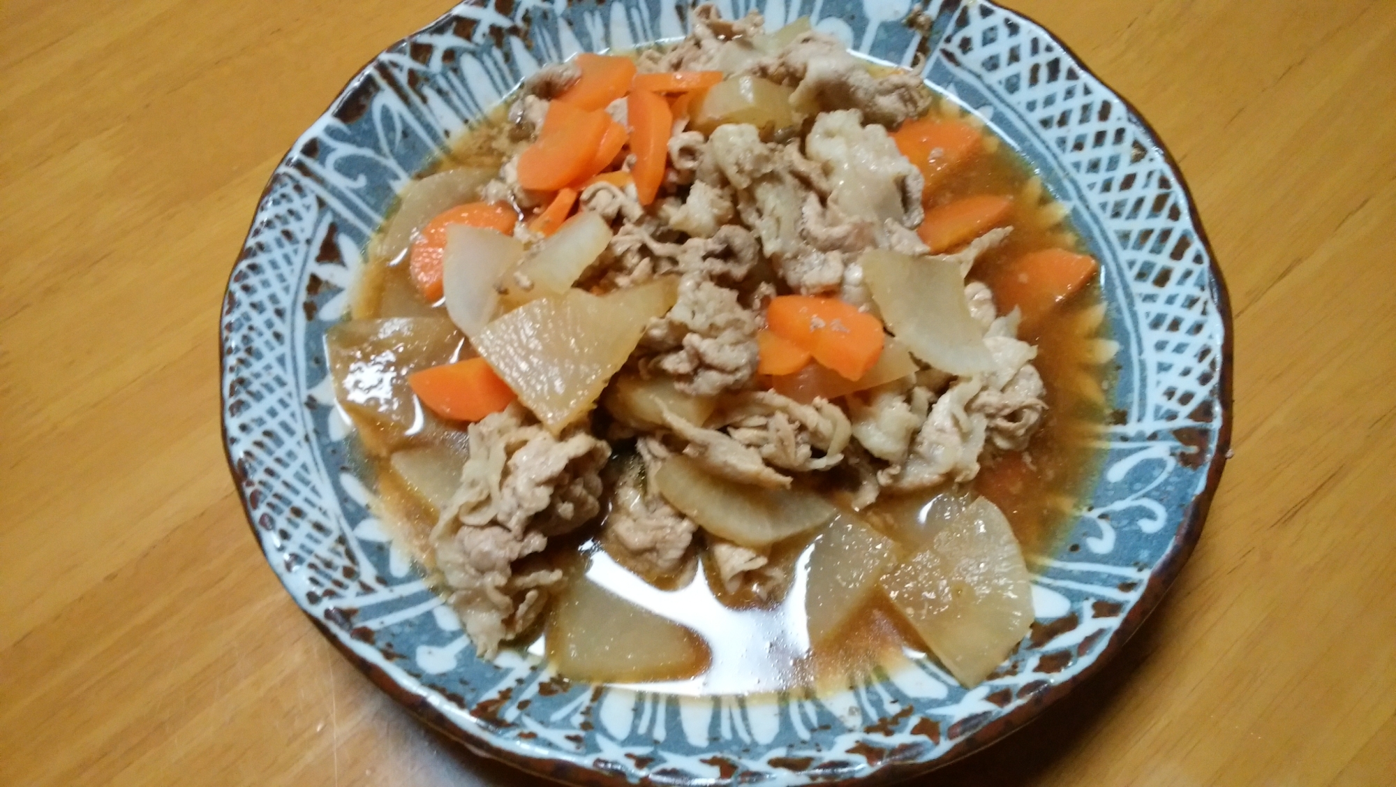 豚肉と根菜のカレー醤油煮