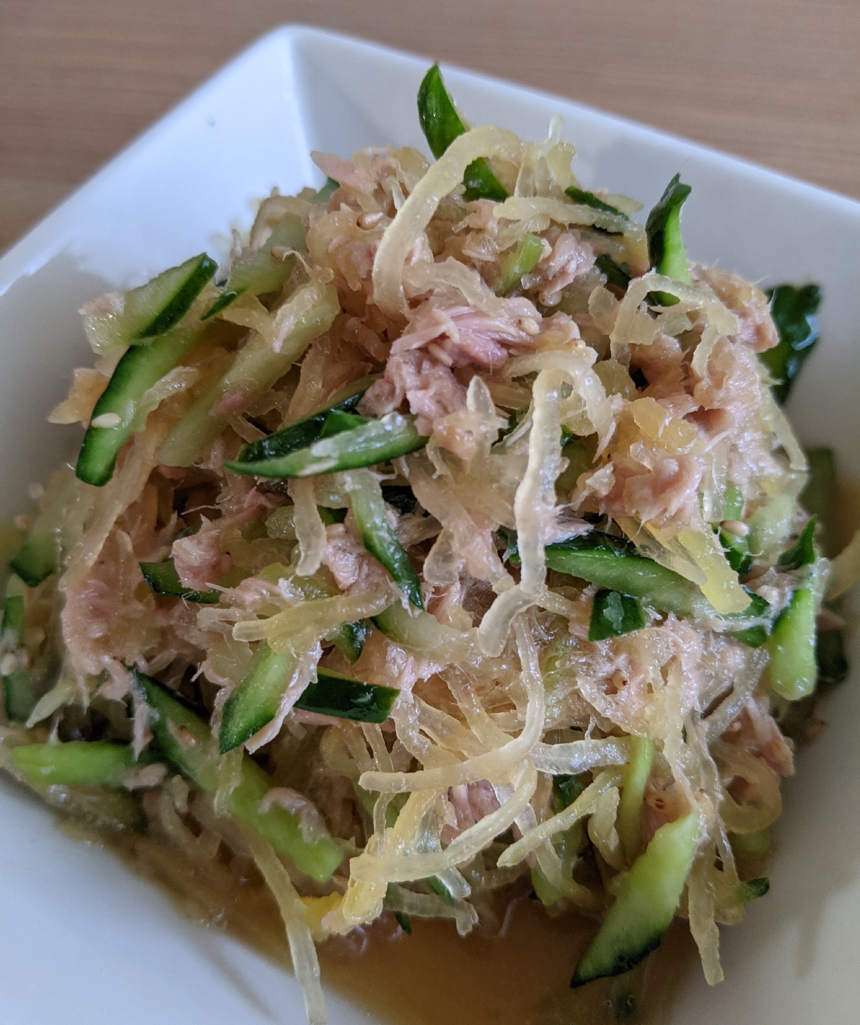 ツナの缶詰で風味豊か！そうめん南瓜と胡瓜のサラダ☆