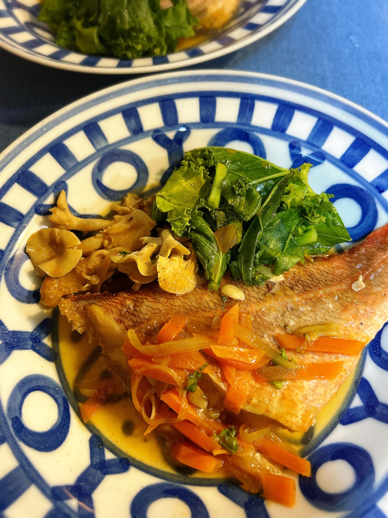 赤魚とたもぎ茸のフライパン煮