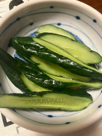 【ヘルシー】きゅうりのにんにくめんつゆ漬け
