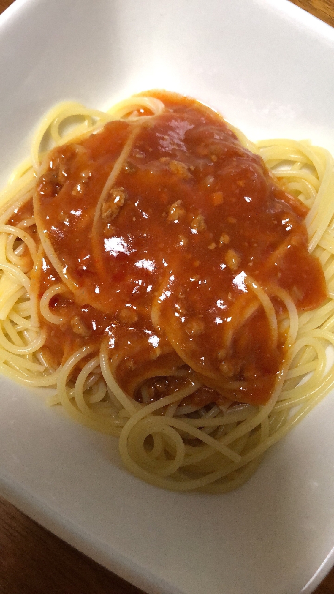 トマト缶でミートソースパスタ