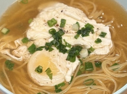インスタントで☆落とし卵の塩ラーメン
