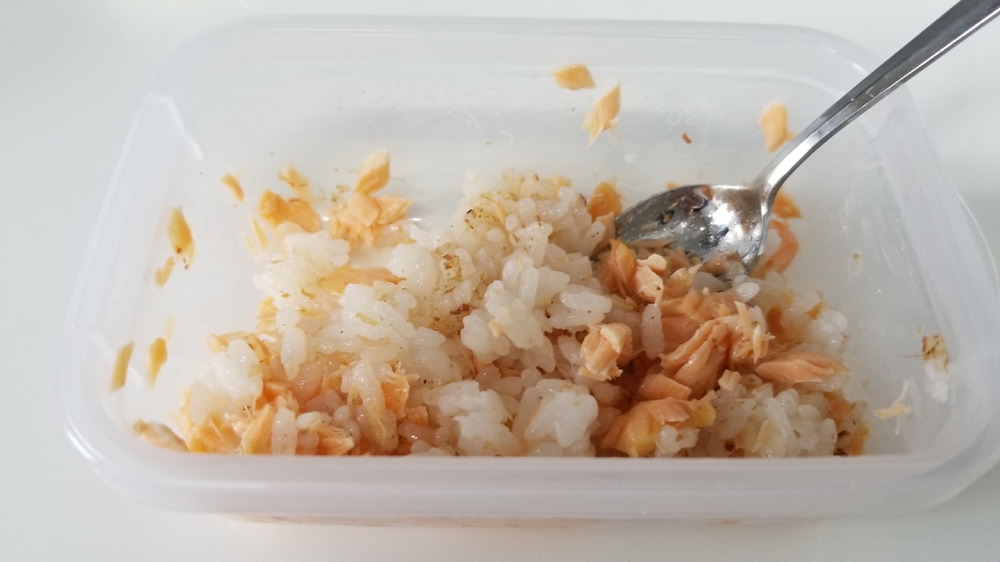 焼き鮭と鰹節の塩混ぜご飯★幼児食初期☆