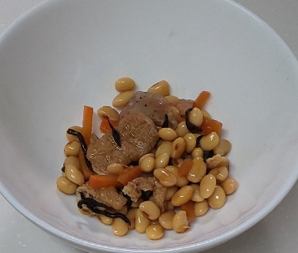 ひじき、人参、こんにゃく、油揚げの煮物