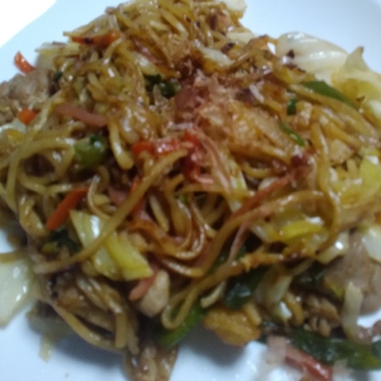 豚ひき肉とキャベツ人参玉ねぎの焼きそば