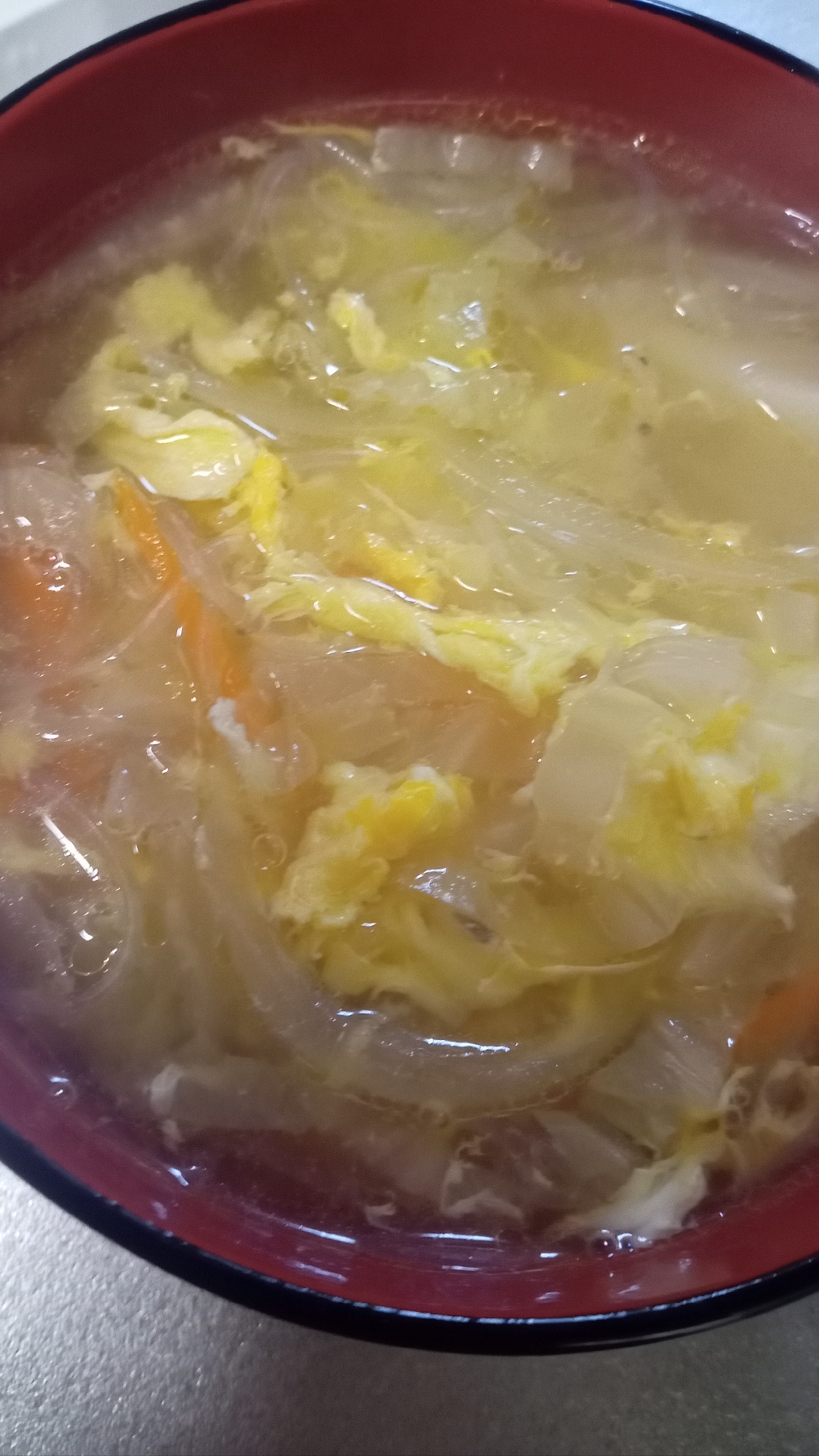 ごま油香る中華スープ