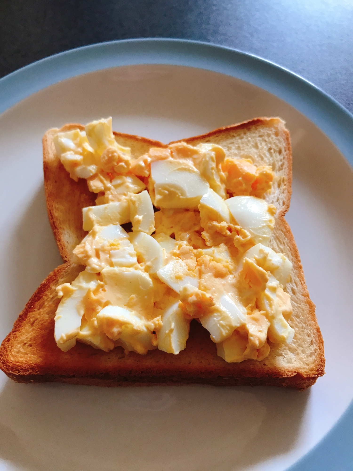 からしマヨ卵トースト