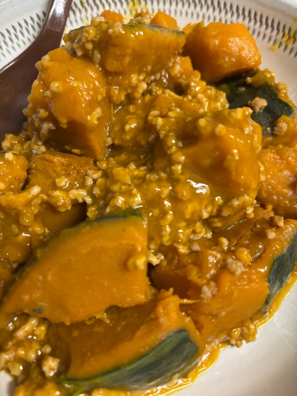 冷めても美味しい♡かぼちゃの鶏そぼろ煮