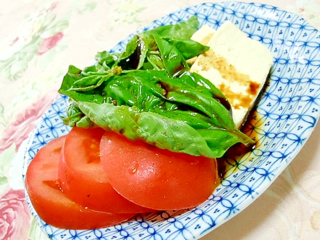 サッパリ バルサミコ酢ｄｅトマトと豆腐とバジル レシピ 作り方 By 小太郎１２１２ 楽天レシピ