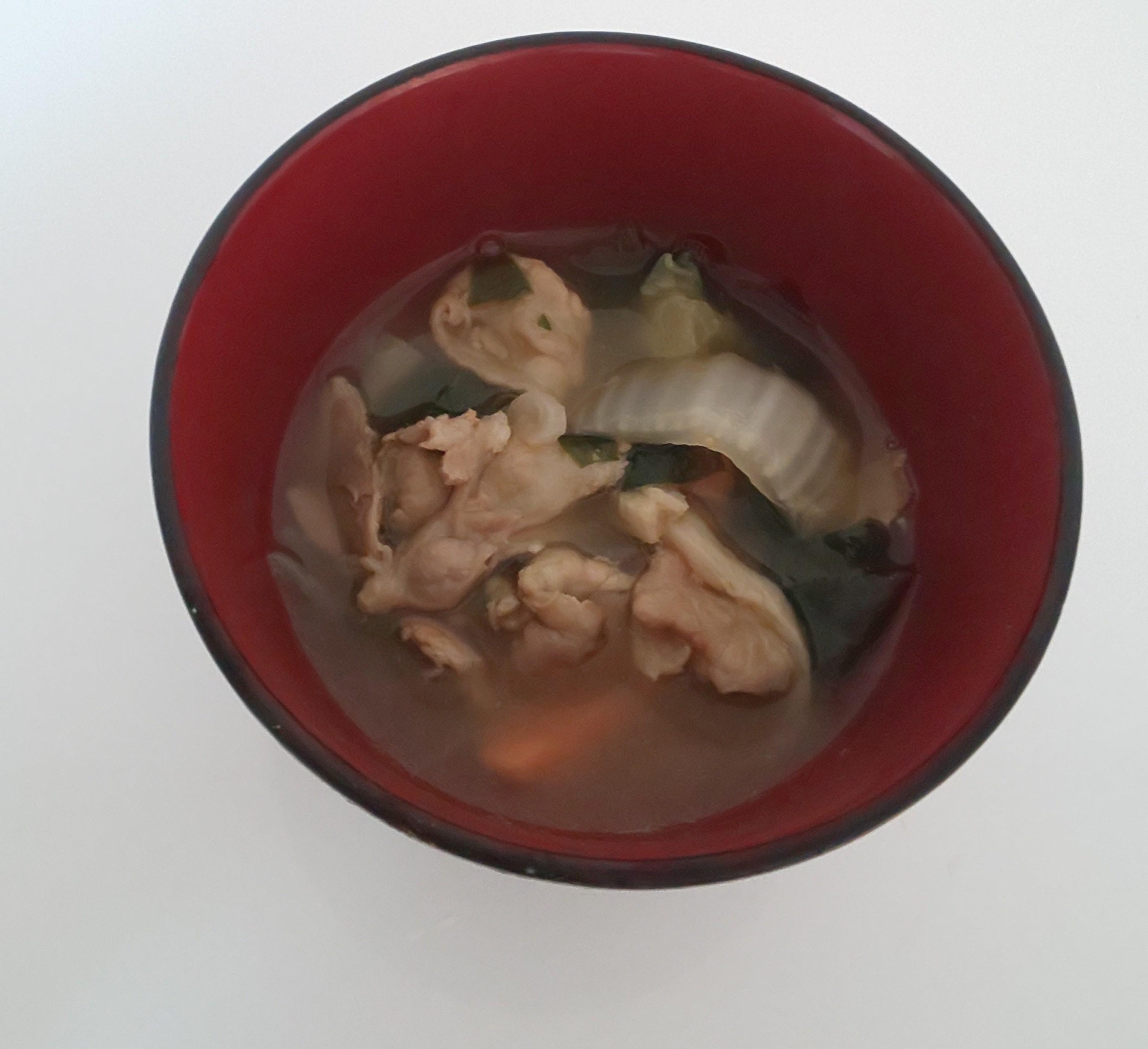 豚肉入り味噌汁