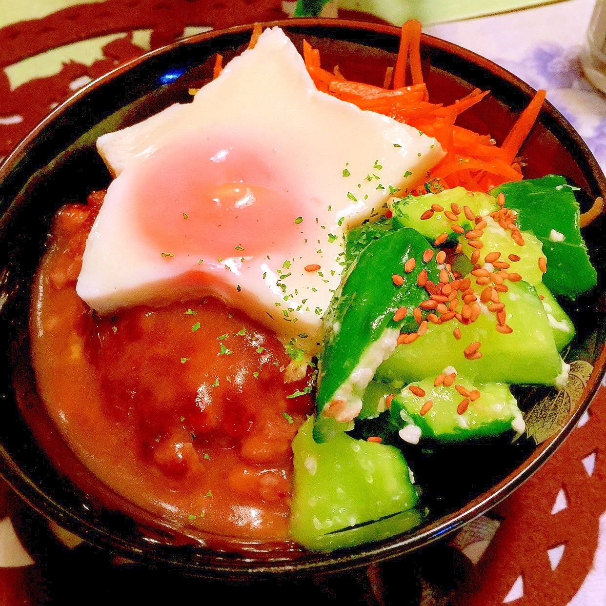 あっさりだけどボリューム満点の和風ロコモコ丼