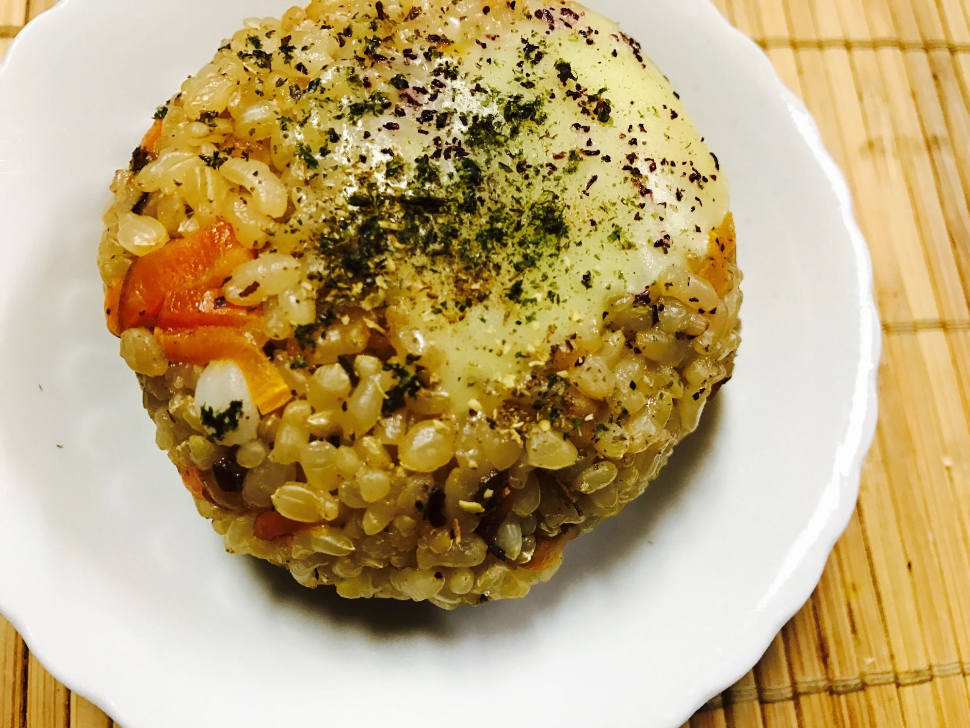 リメイク！にんじん炊き込みチーズ焼きおにぎり