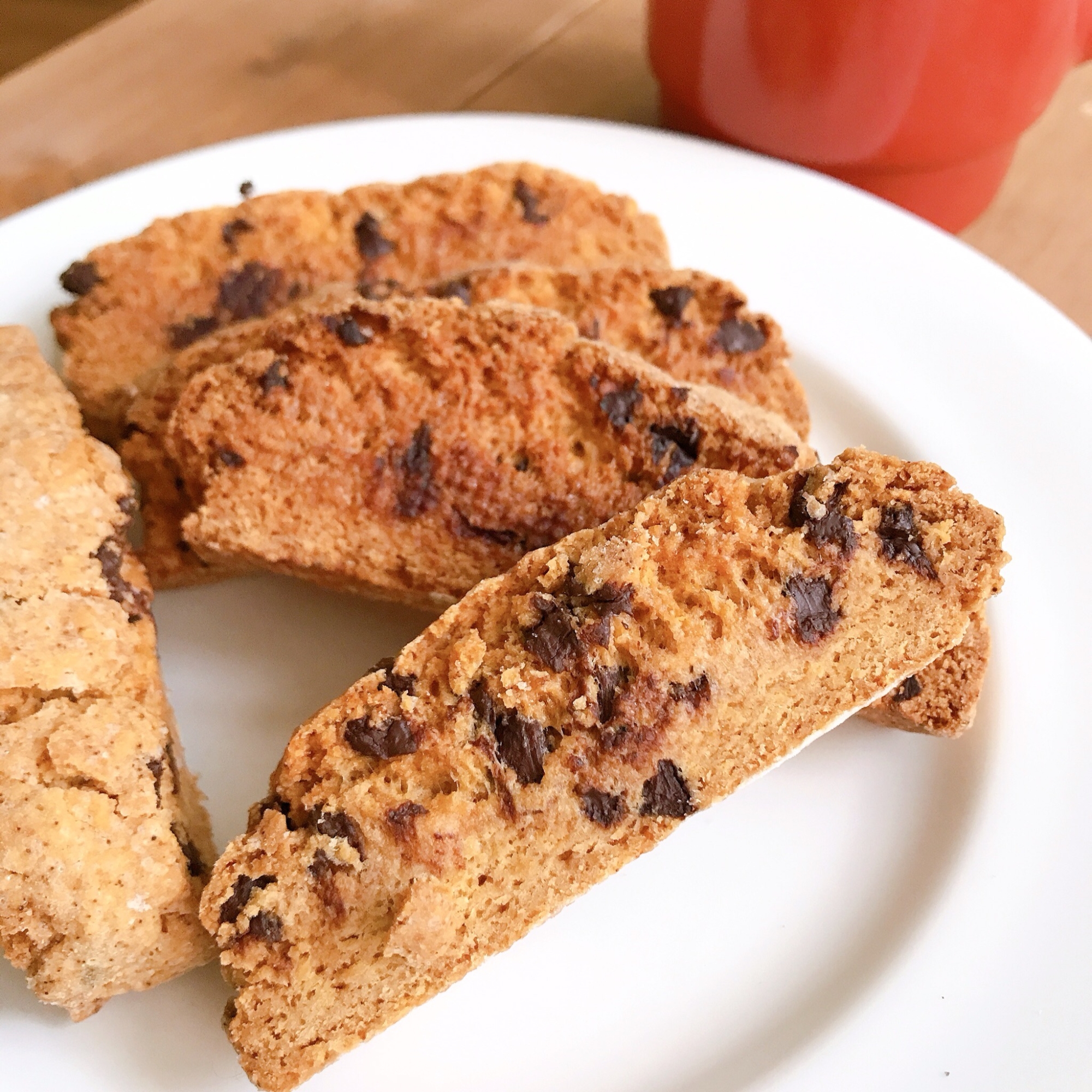 甘さ控えめ　全粒粉のチョコチップカントゥッチ