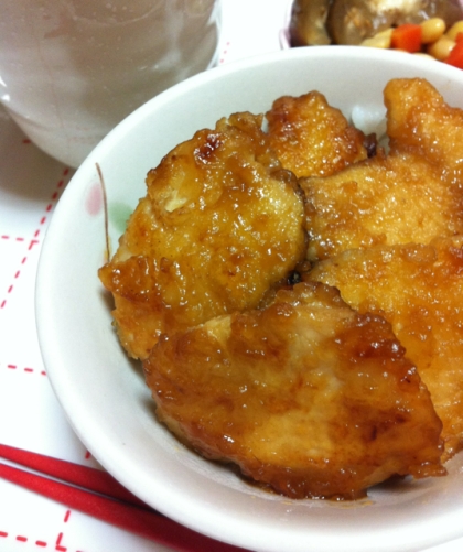 ご飯にのっけて丼にしました。
お肉も柔らかくて食べやすいし、
甘辛味がいいですね！