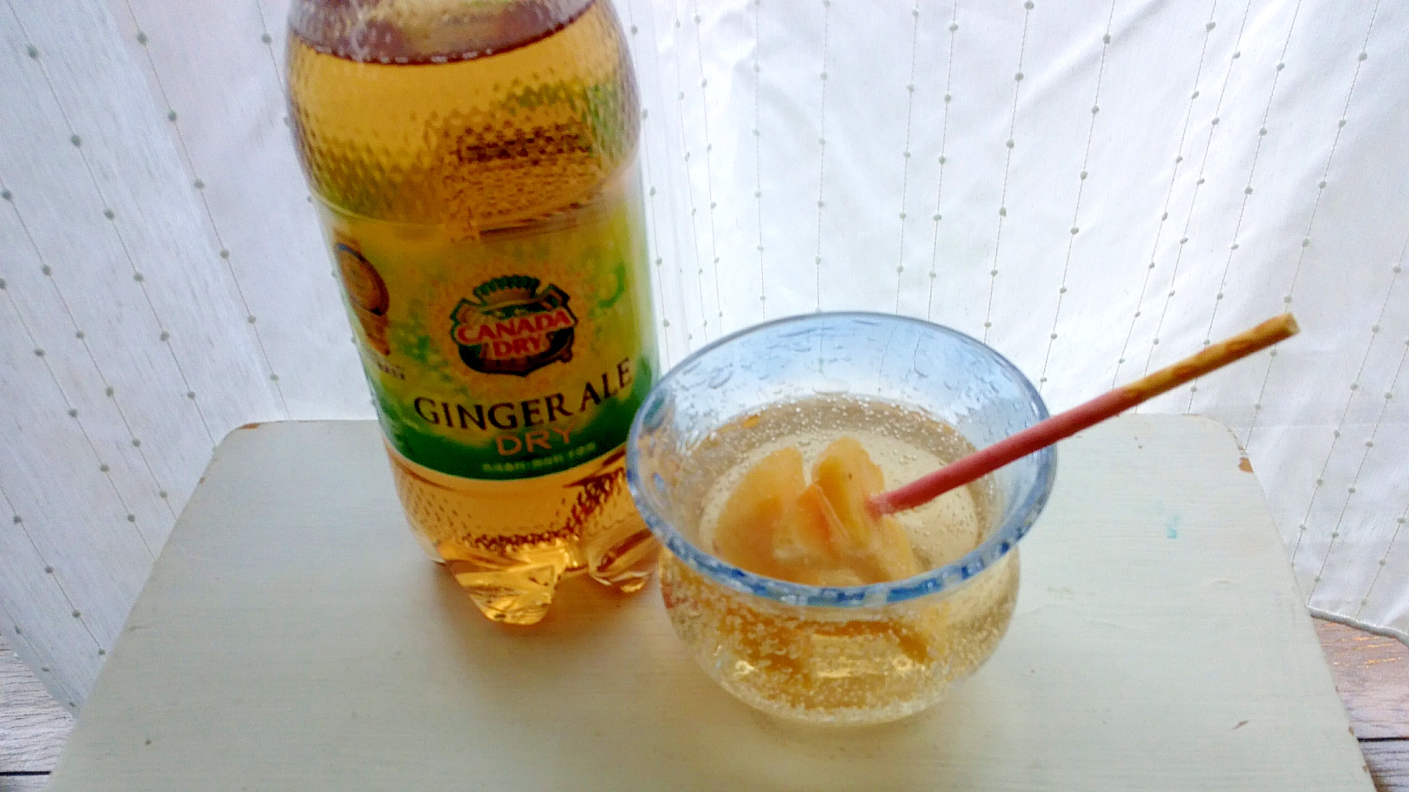 【カナダドライ】柿ステッキのマジカルカクテル