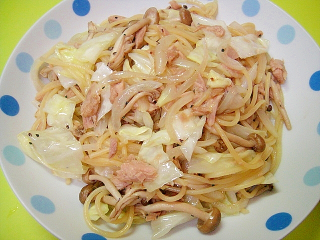 ツナとキャベツしめじの和風パスタ