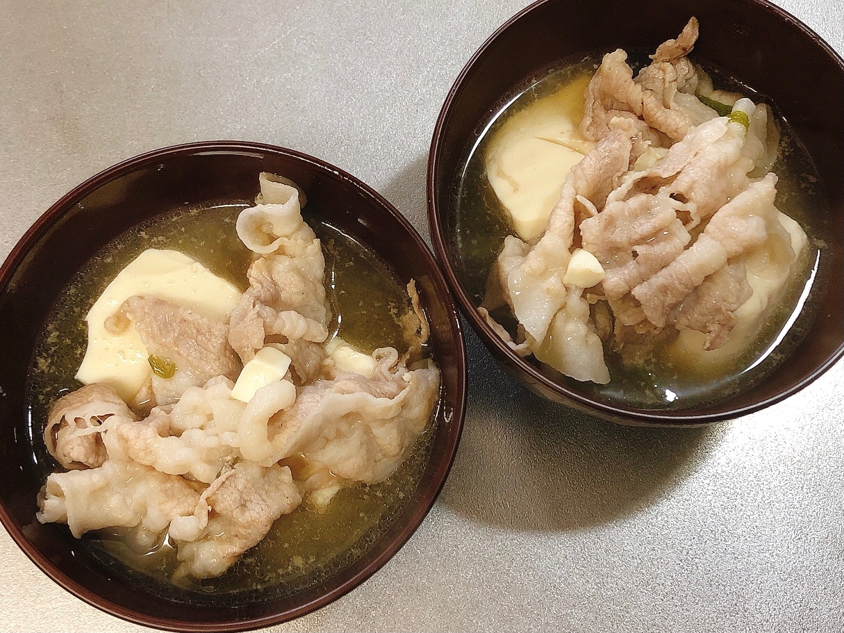 豆腐と豚の味噌汁