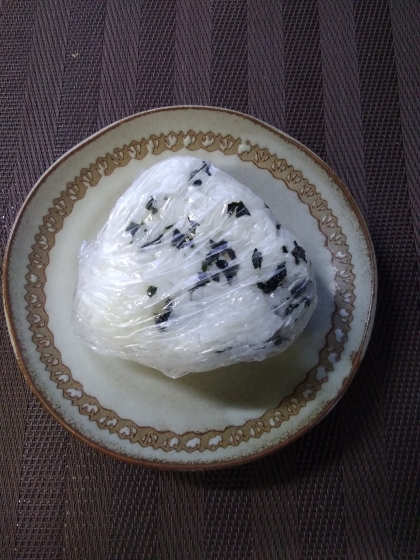 わかめの混ぜご飯おにぎり