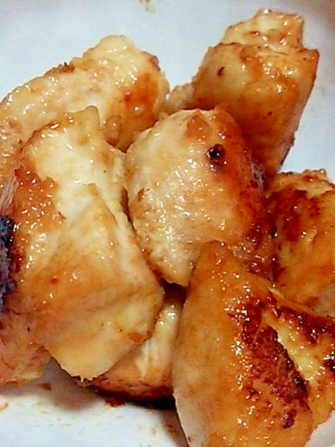 鶏ムネ肉の麺つゆバター焼き