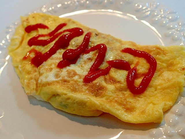 余った餃子のたねで　オムレツ♬