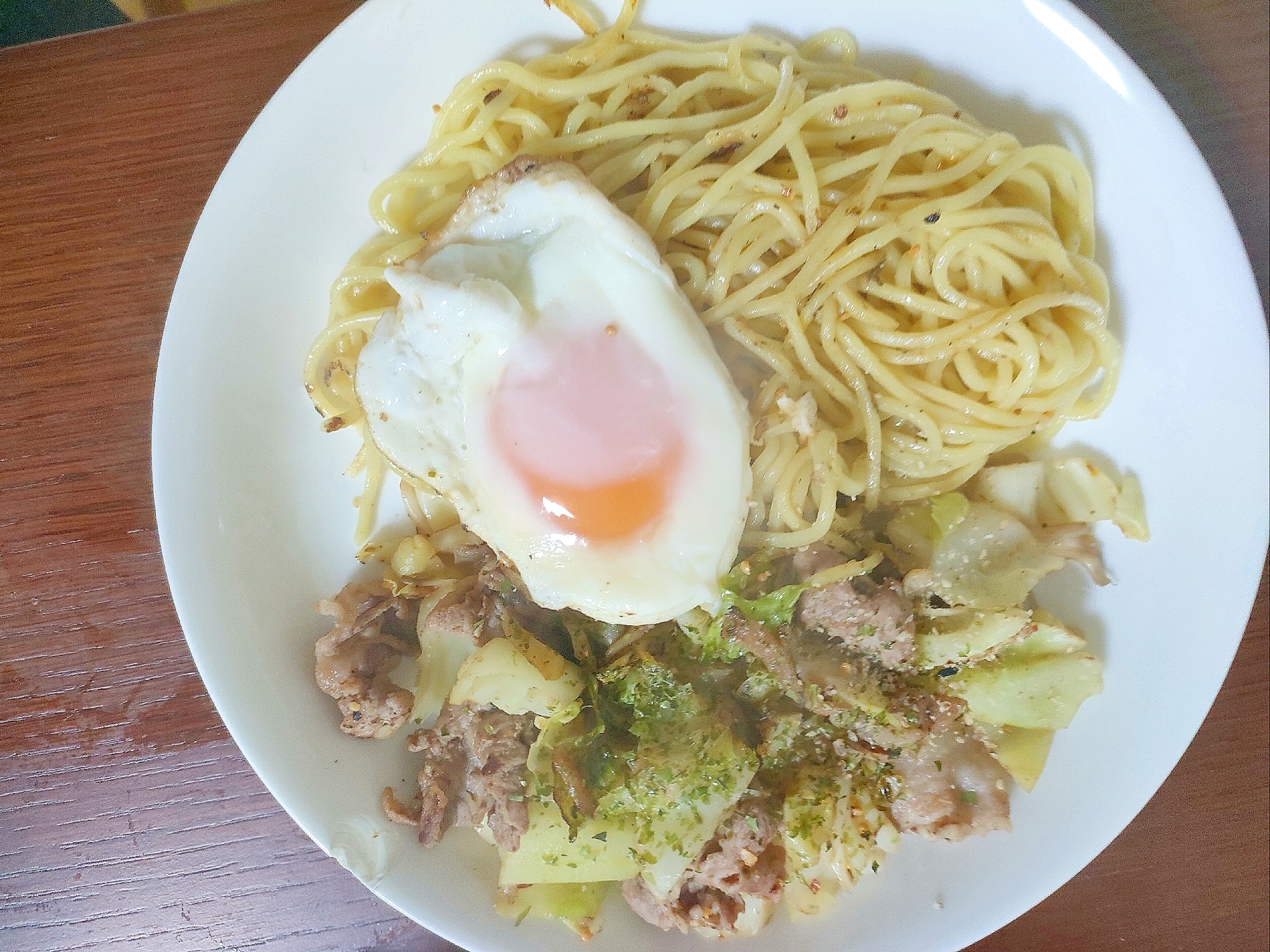 豚肉とキャベツのウェイパー焼きそば