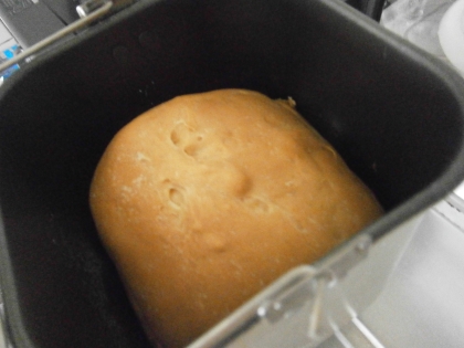 牛乳を切らしているけれど、パンは作りたい！とあれこれ検索してたどり着きました♪
美味しかったです。