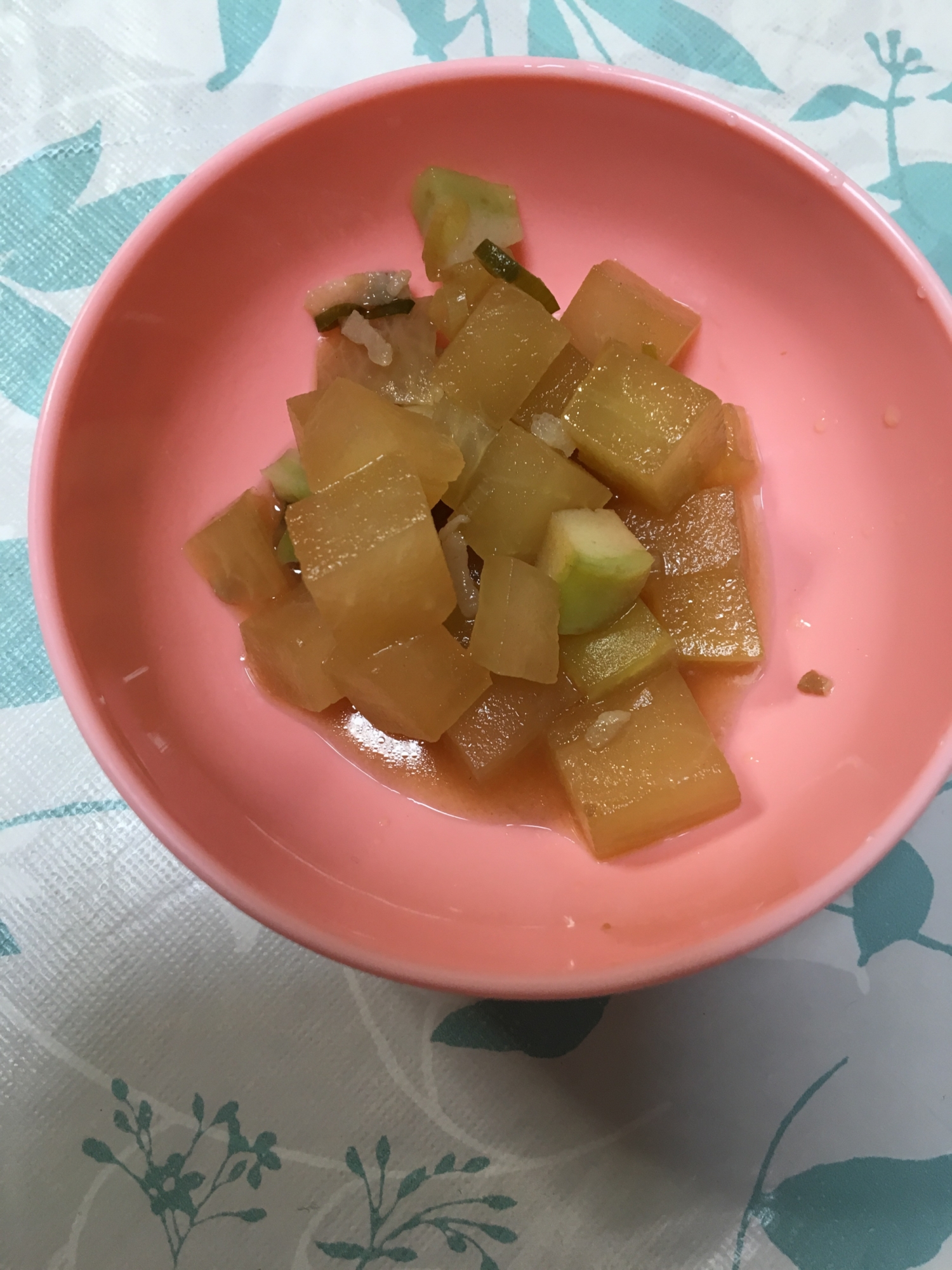 離乳食完了期☆豚肉と丸大根と蒲鉾の煮物(*^^*)