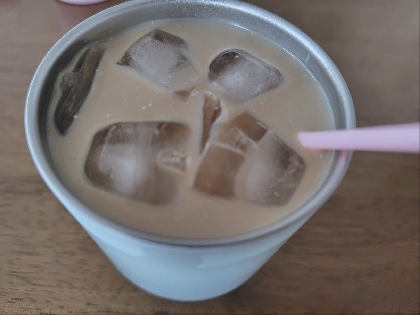 バニラアイスカフェラテ✧˖°